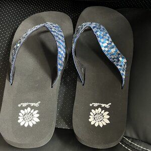 Yellow Box Women's Size 9 "Sandy" Flip Flops - new!
